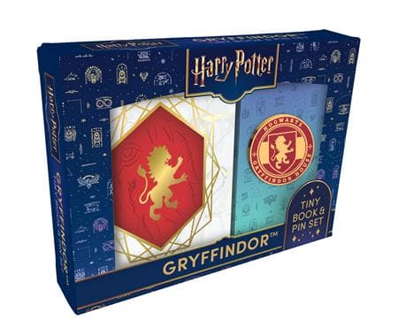 Cover für HARRY POTTER GRYFFINDOR TINY BOOK AND PIN SET